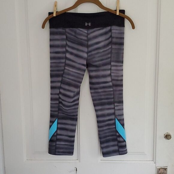 Under Armour All Season Gear Cropped Leggings - Picture 5 of 7